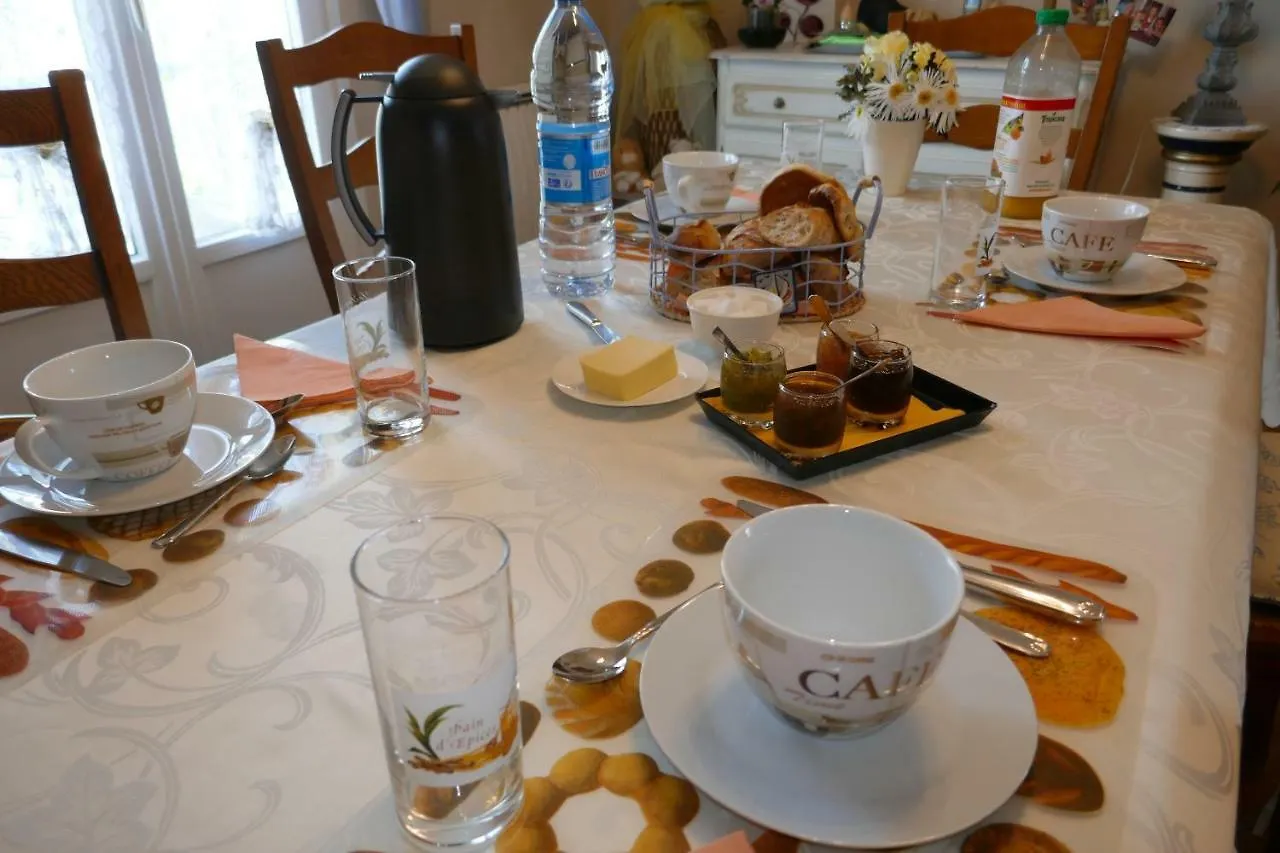Le Logis Des Grenouilles B&B Morieux Bed & Breakfast